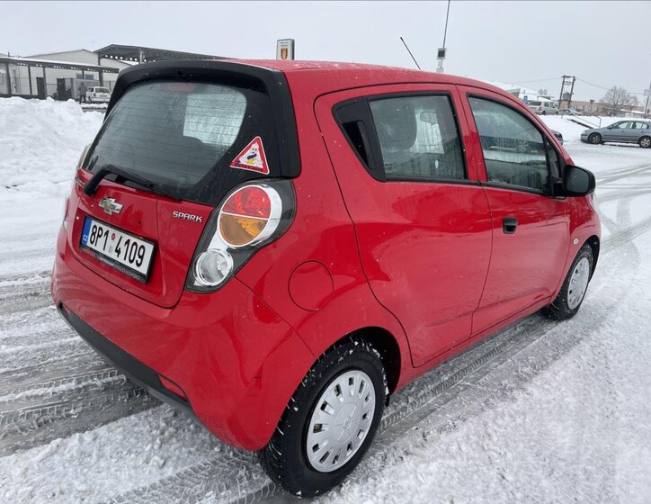 Chevrolet Spark 4