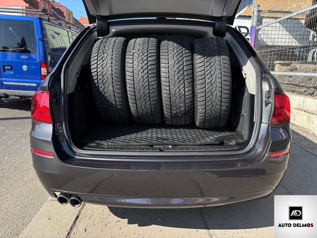 BMW Řada 5 Kombi 3,0 l 190 kw