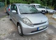 Daihatsu Sirion 16