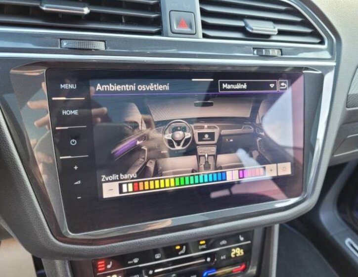 Volkswagen Tiguan SUV 2,0 l 235 kw