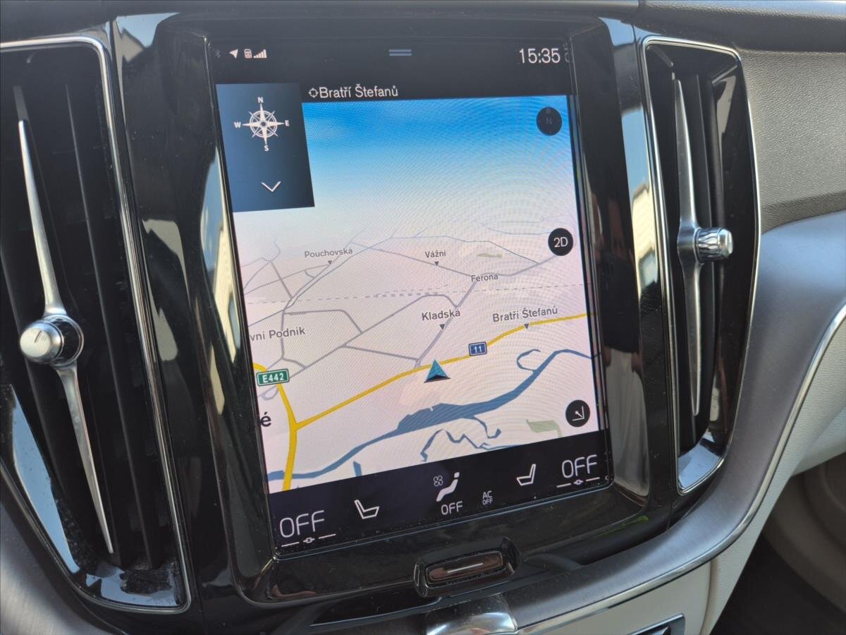 Volvo XC60 SUV / Terénní 2,0 l 145 kw