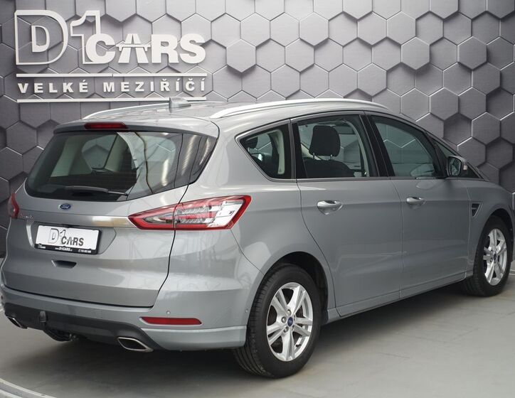 Ford S-MAX 5