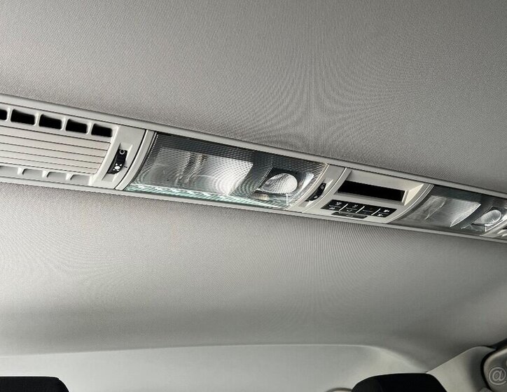 Volkswagen Caravelle VAN-Minibus 0,0 0