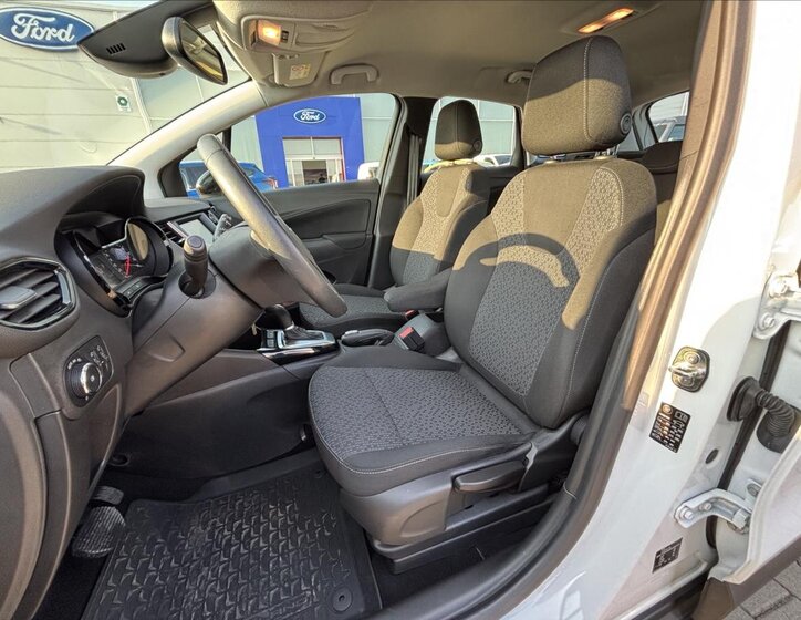 Opel Crossland SUV / Terénní 1,2 l 96 kw