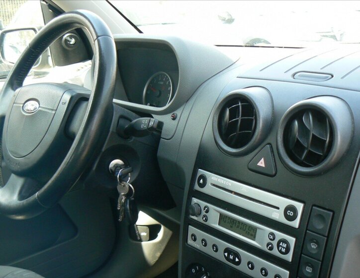 Ford Fusion Kombi 1,6 l 74 kw