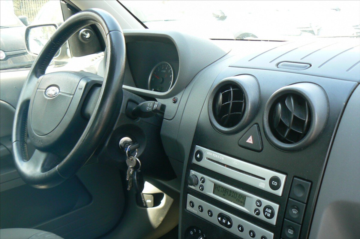 Ford Fusion Kombi 1,6 l 74 kw