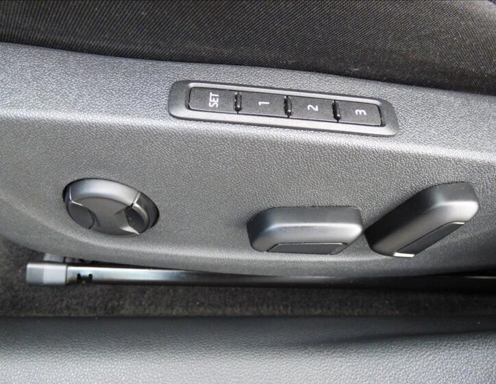 Škoda Octavia Kombi 2,0 l 85 kw