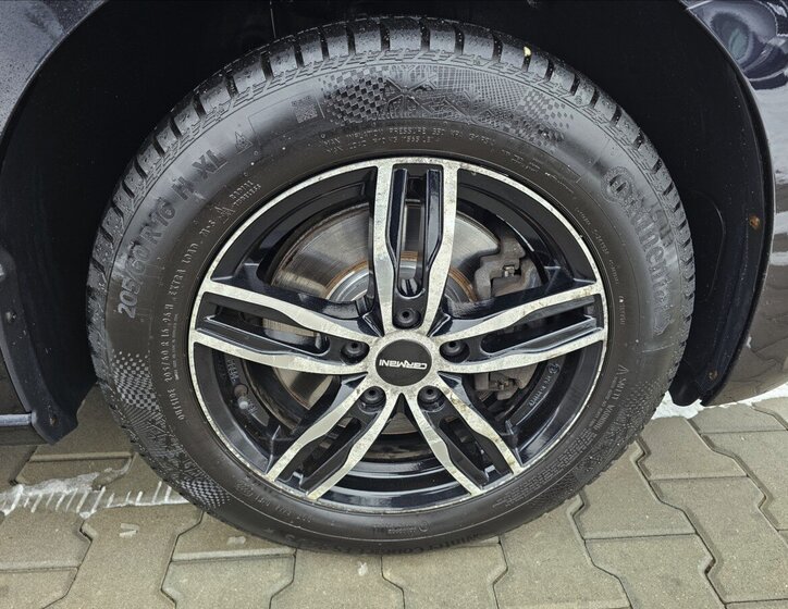 Volkswagen Touran Kombi 1,4 l 110 kw