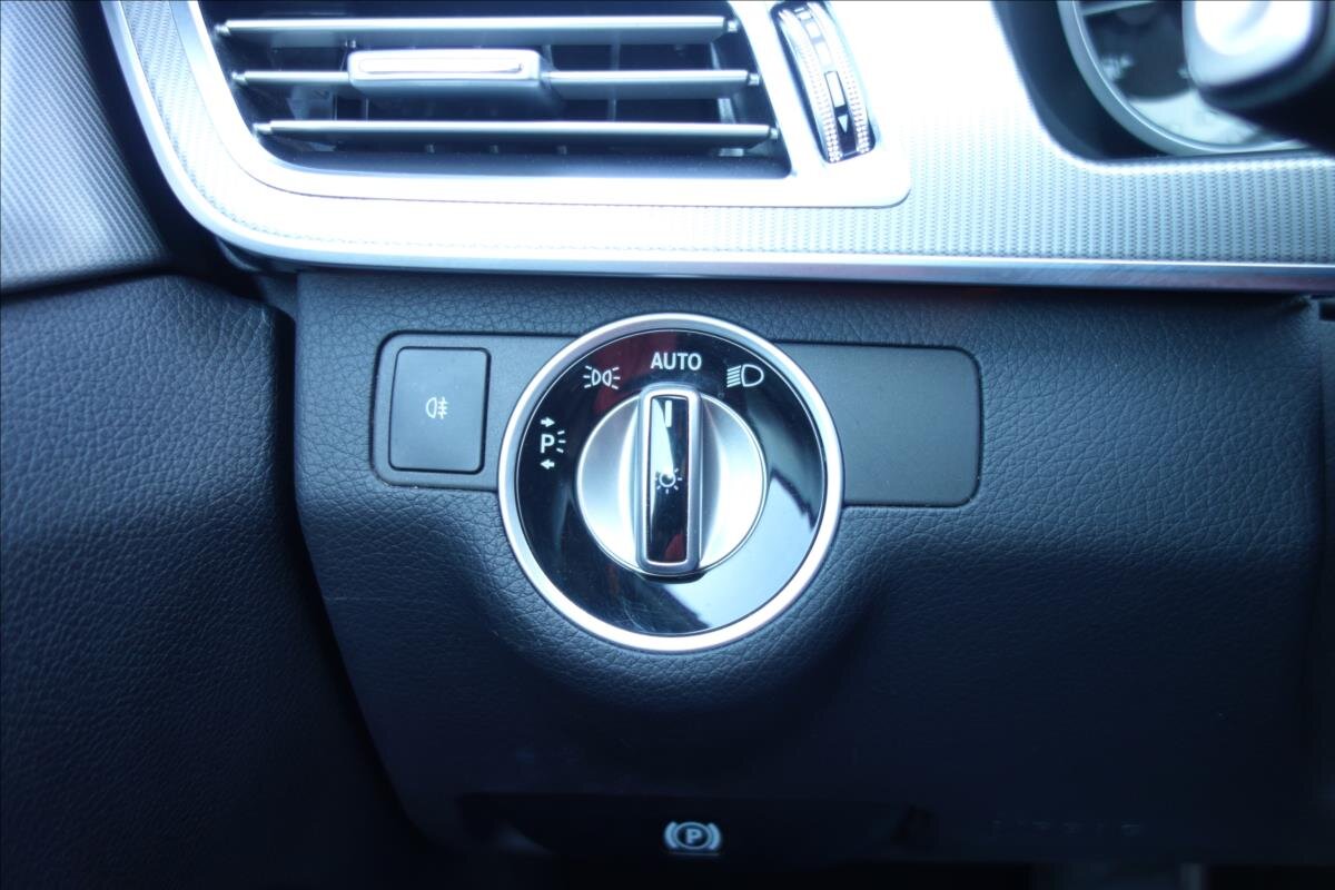 Mercedes-Benz Třídy E