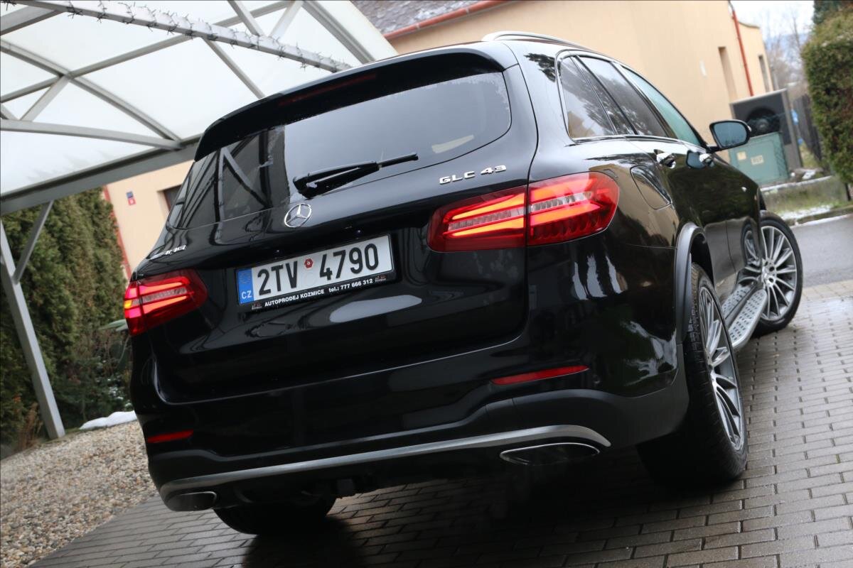 Mercedes-Benz GLC SUV 3,0 l 270 kw