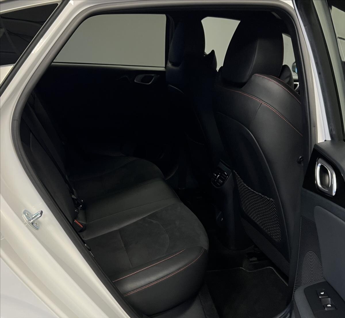 KIA ProCeed Hatchback 1,6 l 150 kw