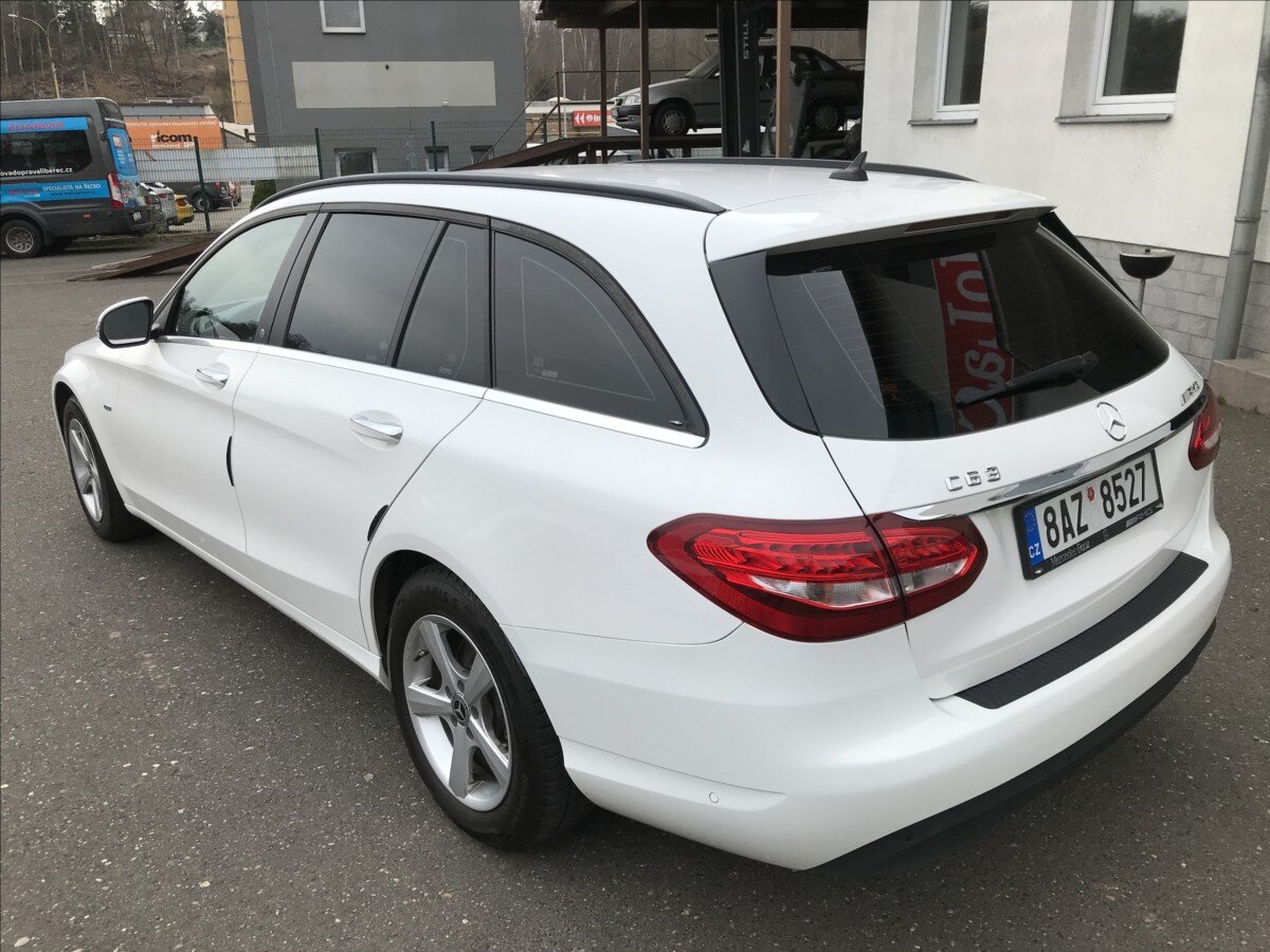 Mercedes-Benz Třídy C Kombi 1,6 l 100 kw