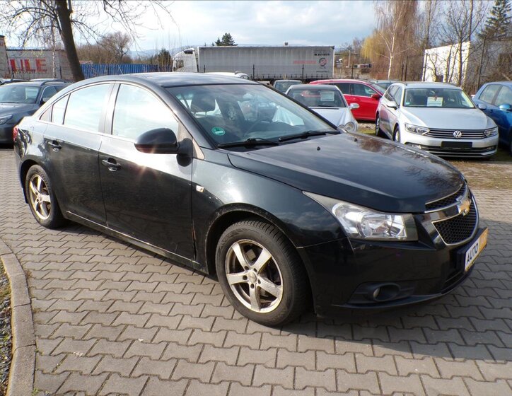 Chevrolet Cruze Sedan / Limuzína 2,0 l 110 kw