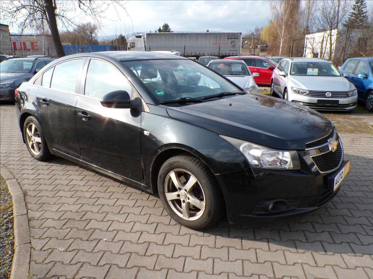 Chevrolet Cruze Sedan / Limuzína 2,0 l 110 kw