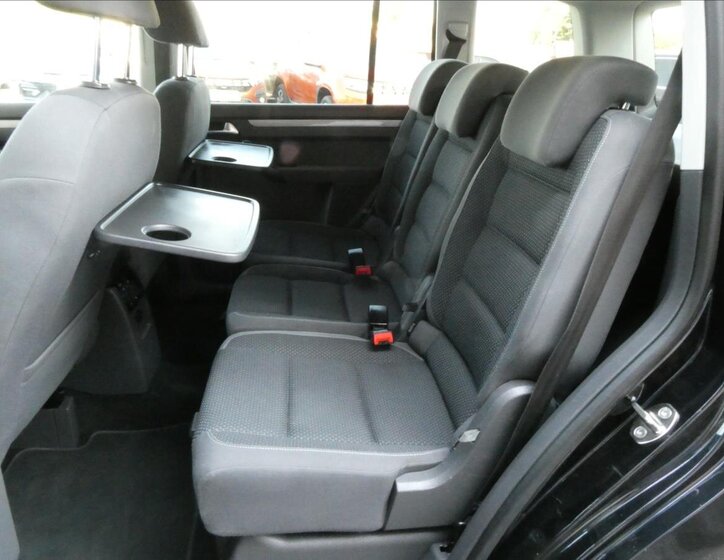 Volkswagen Touran 18