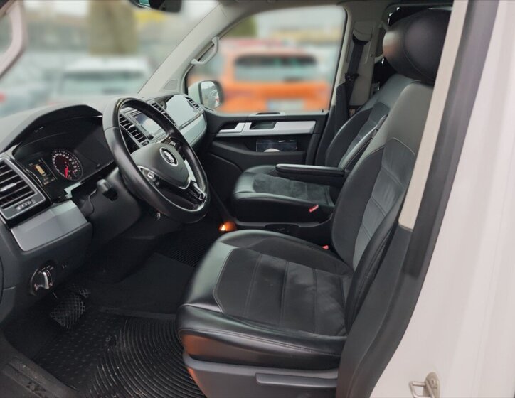 Volkswagen Multivan 6