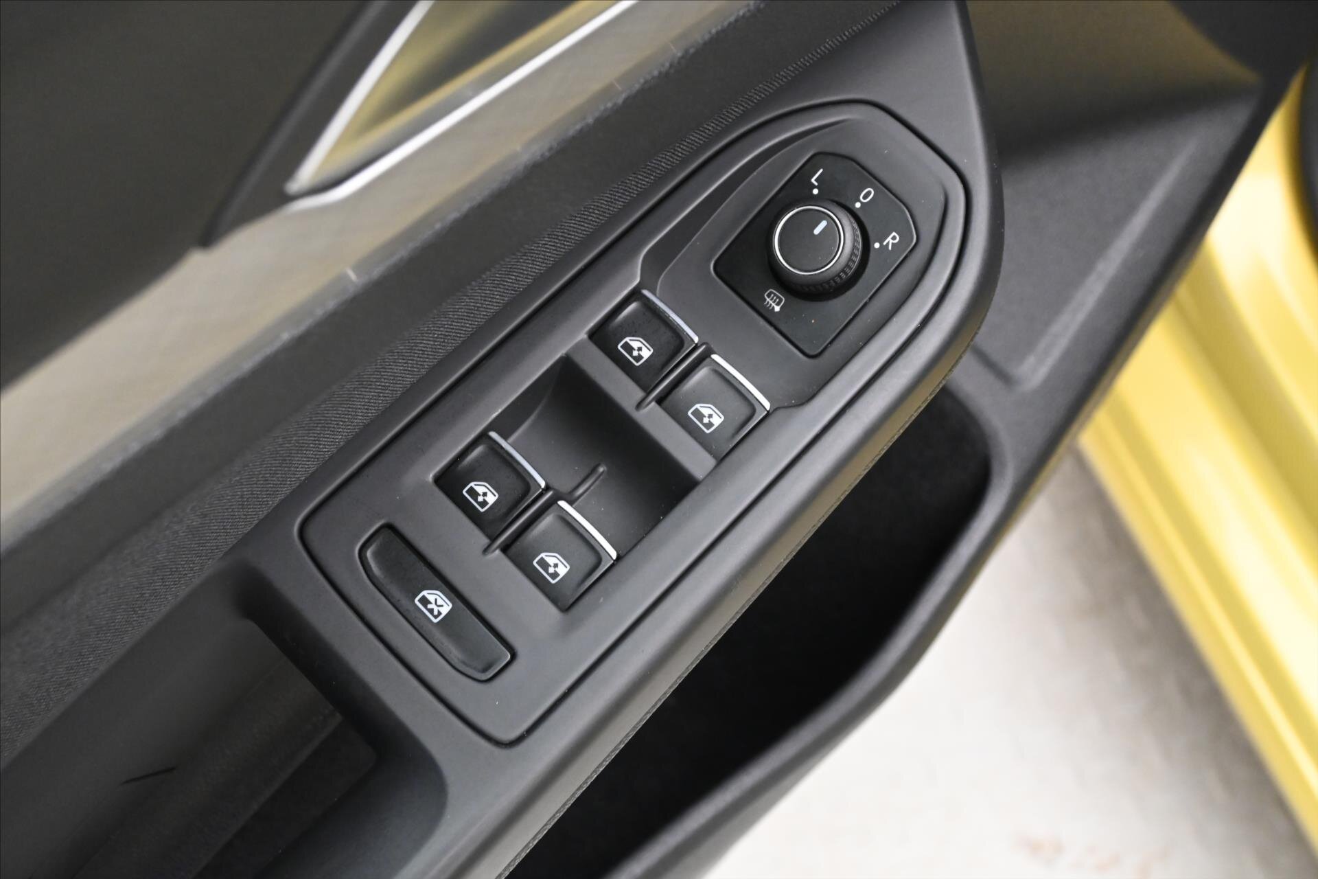 Volkswagen Golf Hatchback 999,0 81 kw