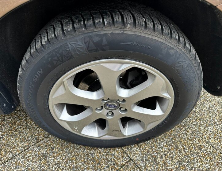 Volvo XC60 SUV / Terénní 2,4 l 136 kw