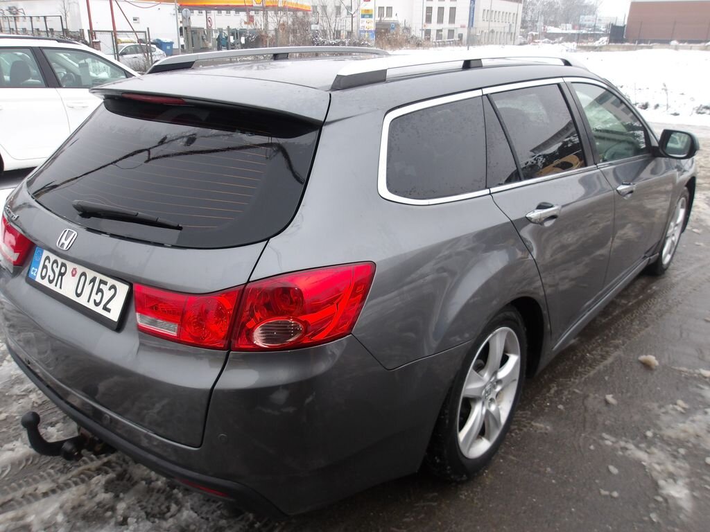 Honda Accord Kombi 2,2 l 110 kw