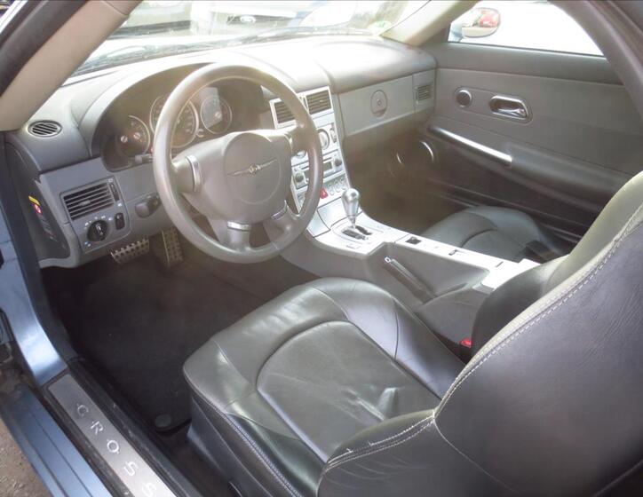 Chrysler Crossfire 13