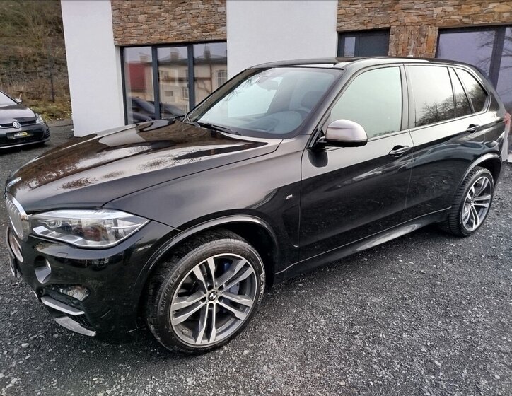 BMW X5 SUV 3,0 l 280 kw