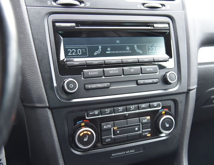 Volkswagen Golf Kombi 1,6 l 77 kw