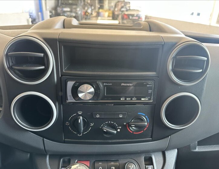 Peugeot Partner Pick-up 1,6 l 66 kw