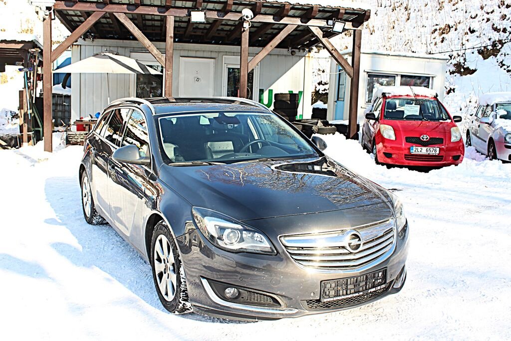 Opel Insignia Kombi 2,0 l 120 kw