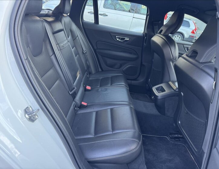 Volvo V60 Kombi 2,0 l 110 kw