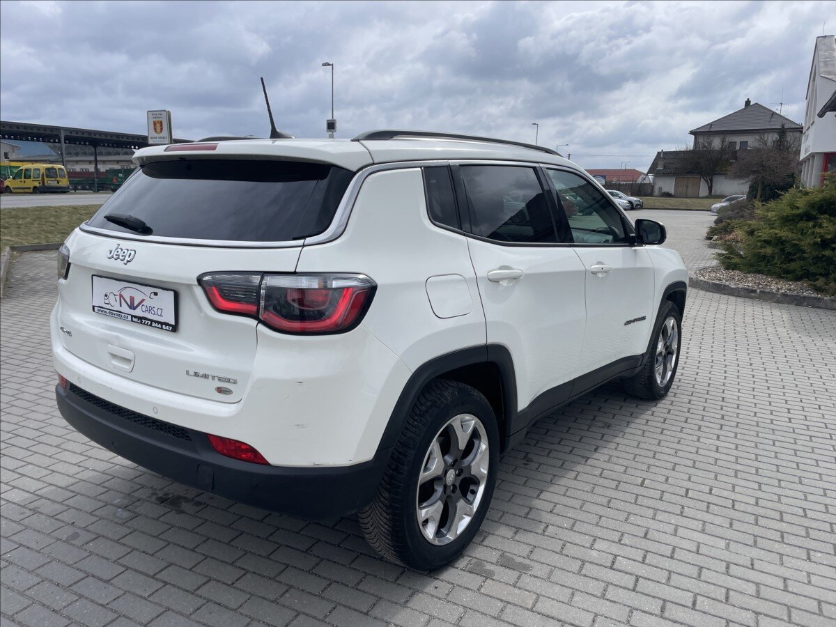 Jeep Compass SUV / Terénní 2,0 l 103 kw