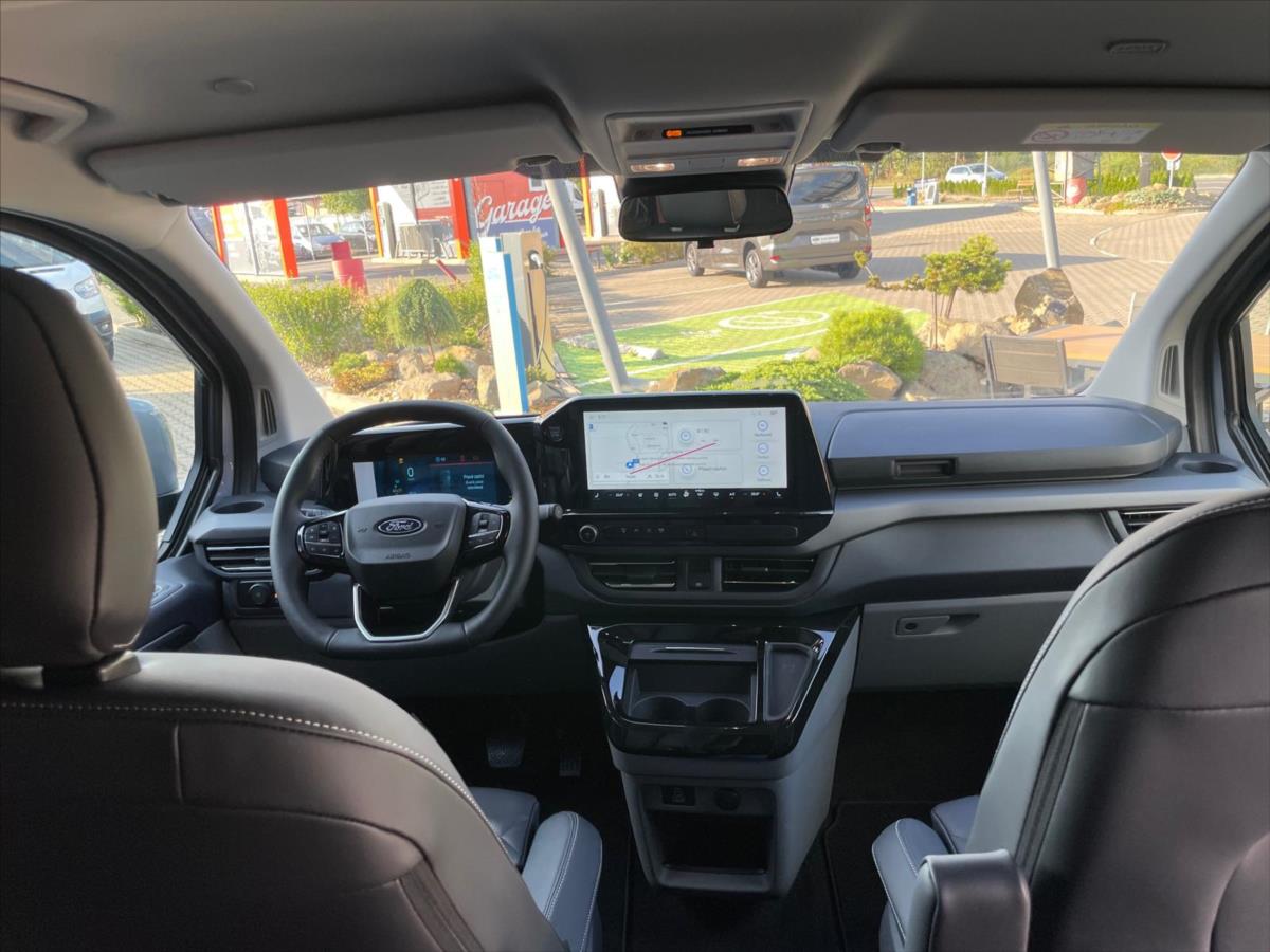 Ford Tourneo Custom Kombi 2,0 l 125 kw