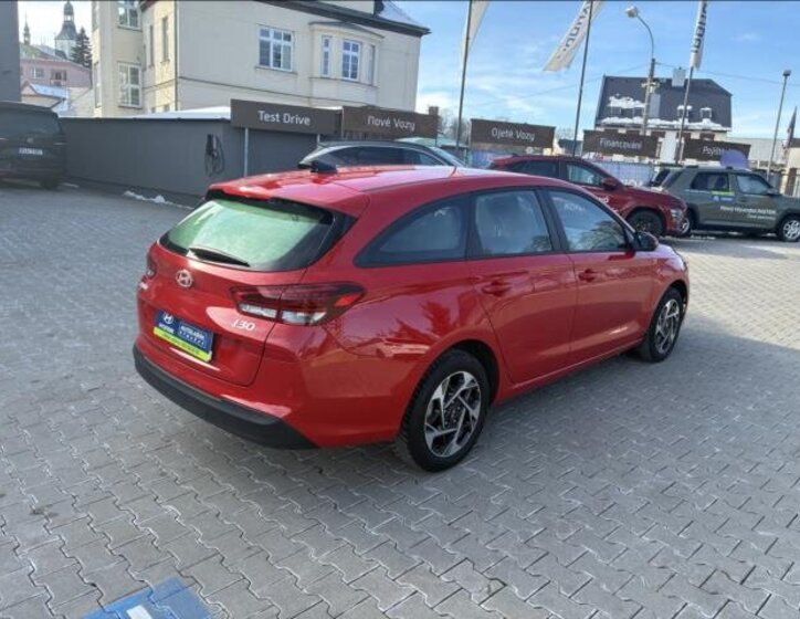 Hyundai i30 Kombi 1,5 l 70 kw