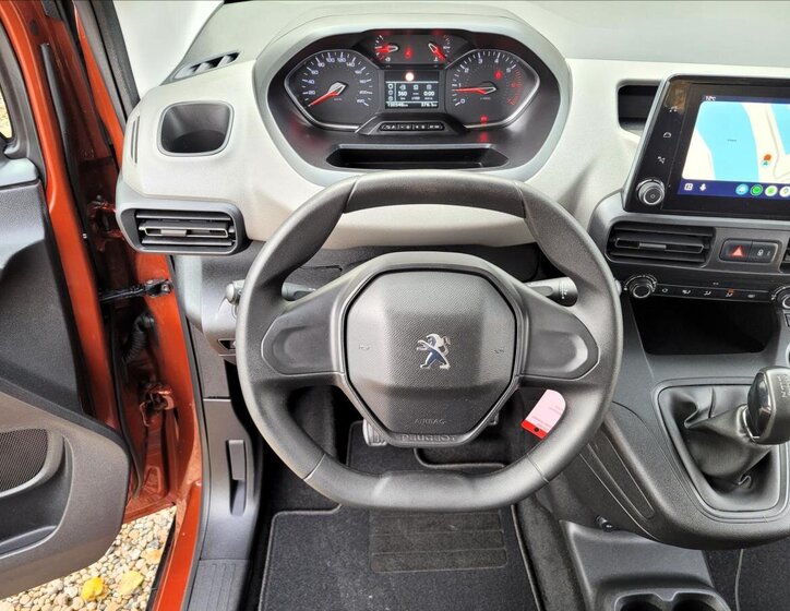 Peugeot Rifter MPV 1,5 l 75 kw