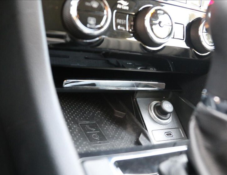 Škoda Superb Kombi 2,0 l 147 kw