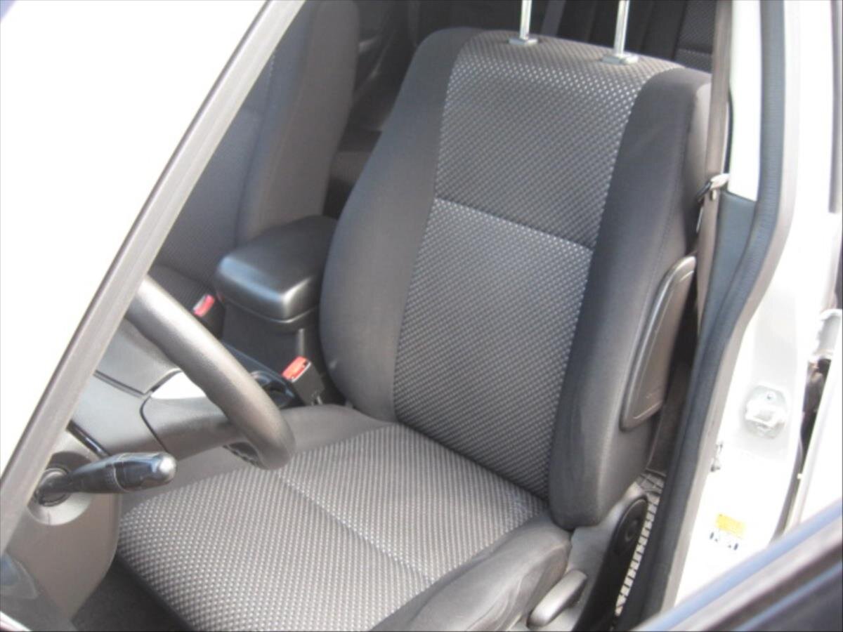 Suzuki Grand Vitara Kombi 2,0 l 103 kw