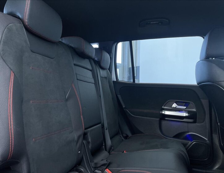 Mercedes-Benz GLB SUV 1,3 l 120 kw