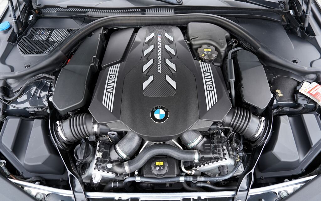 BMW Řada 8 Kabriolet 4,4 l 390 kw