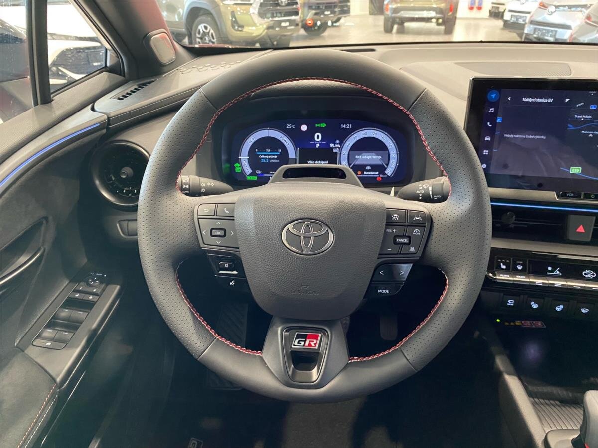 Toyota C-HR SUV 2,0 l 165 kw