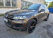 Volkswagen Touareg 1