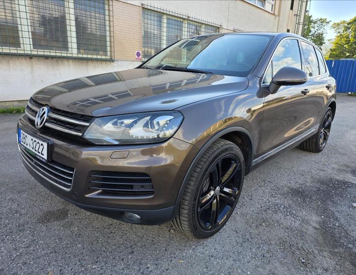 Volkswagen Touareg 1