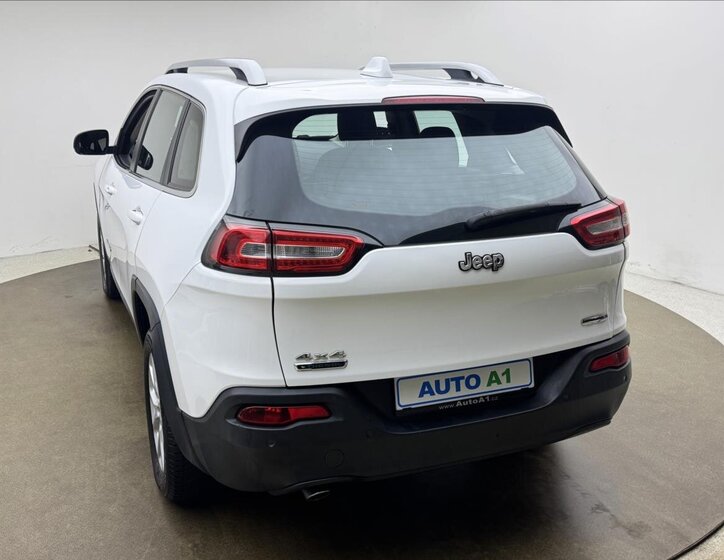 Jeep Cherokee SUV 2,0 l 103 kw