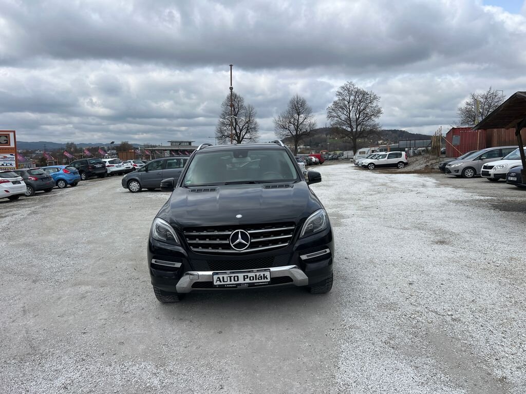 Mercedes-Benz Třídy M SUV / Terénní 3,0 l 190 kw