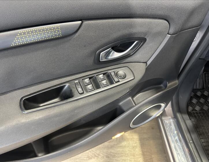 Renault Grand Scénic 11