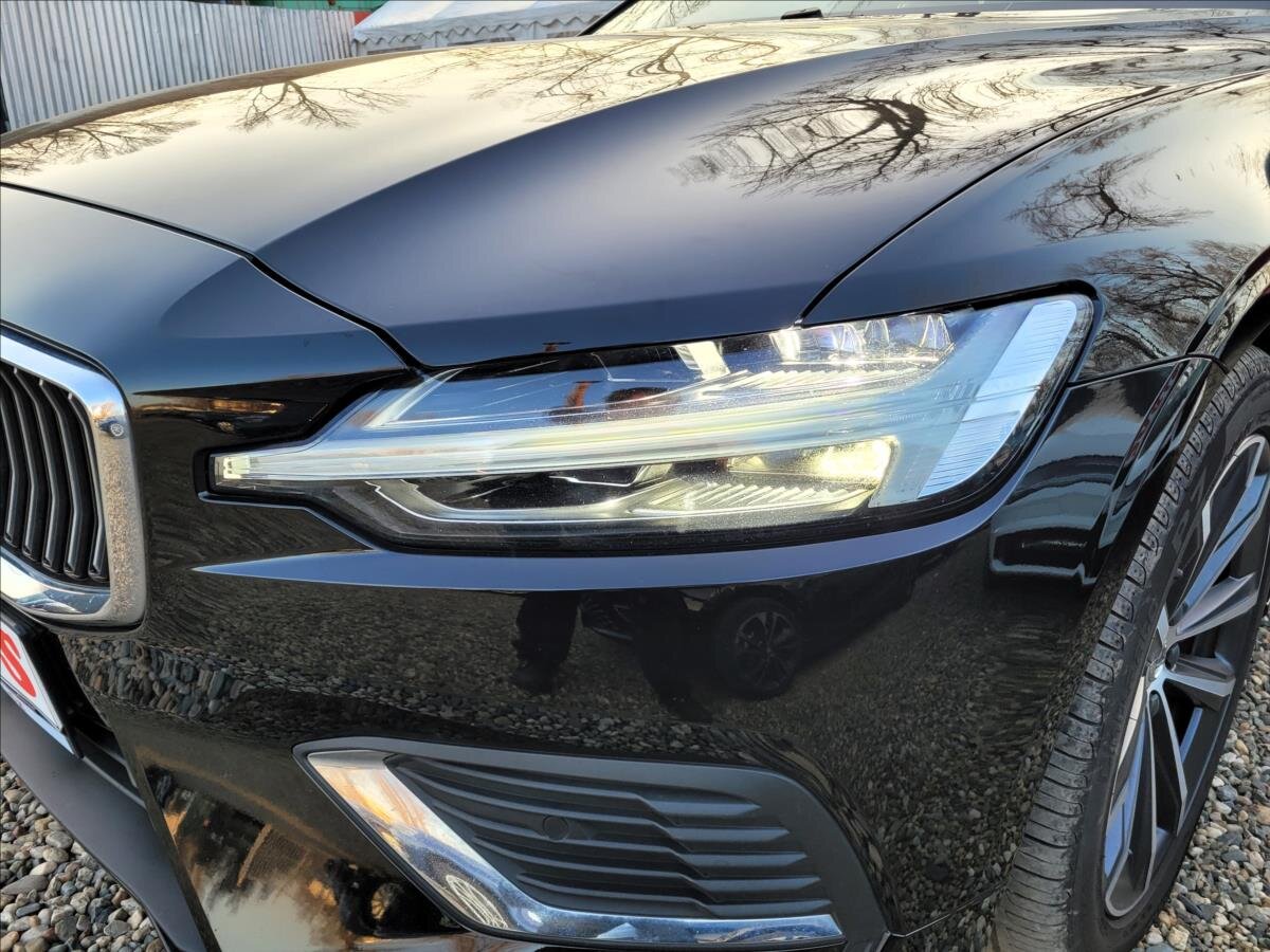 Volvo V60 Kombi 2,0 l 251 kw