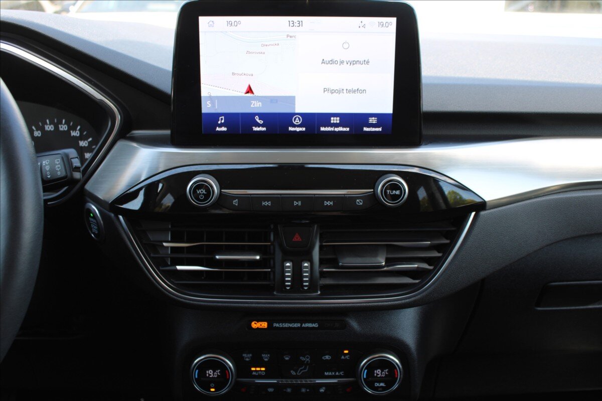 Ford Kuga SUV / Terénní 1,5 l 110 kw