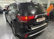Mitsubishi Outlander SUV / Terénní 2,3 l 110 kw