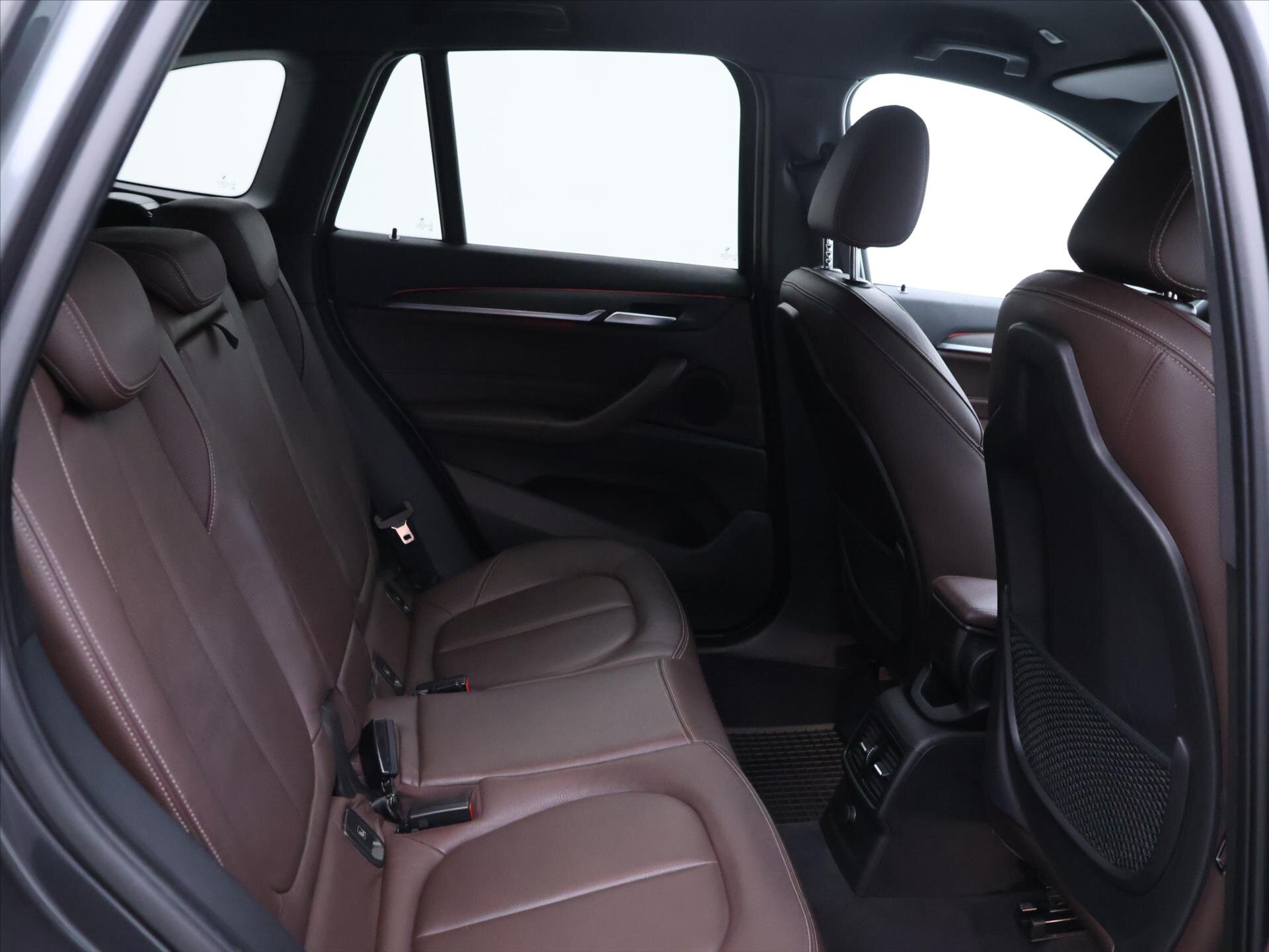 BMW X1 SUV / Terénní 2,0 l 140 kw