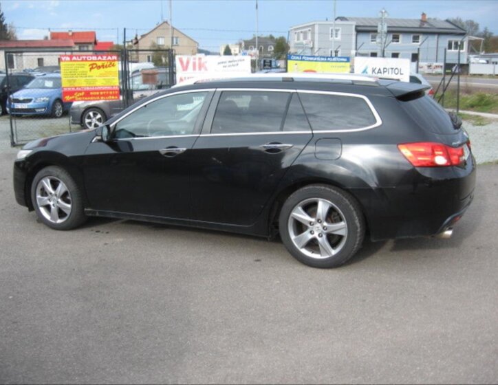 Honda Accord Kombi 2,4 l 148 kw
