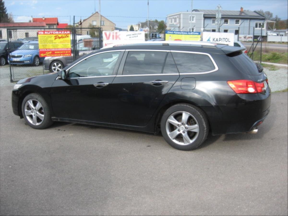Honda Accord Kombi 2,4 l 148 kw