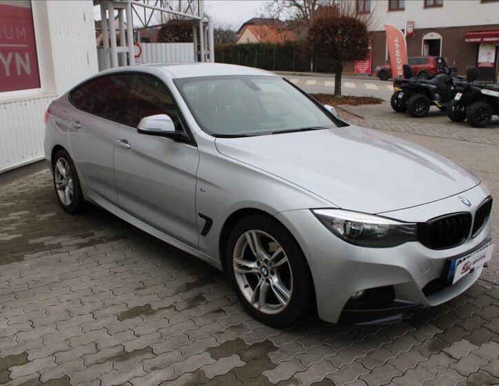 BMW Řada 3 2